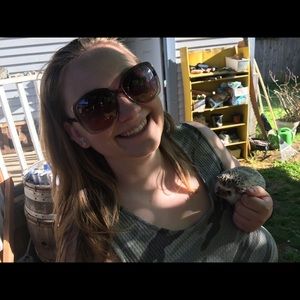 Meet your Posher, Victoria